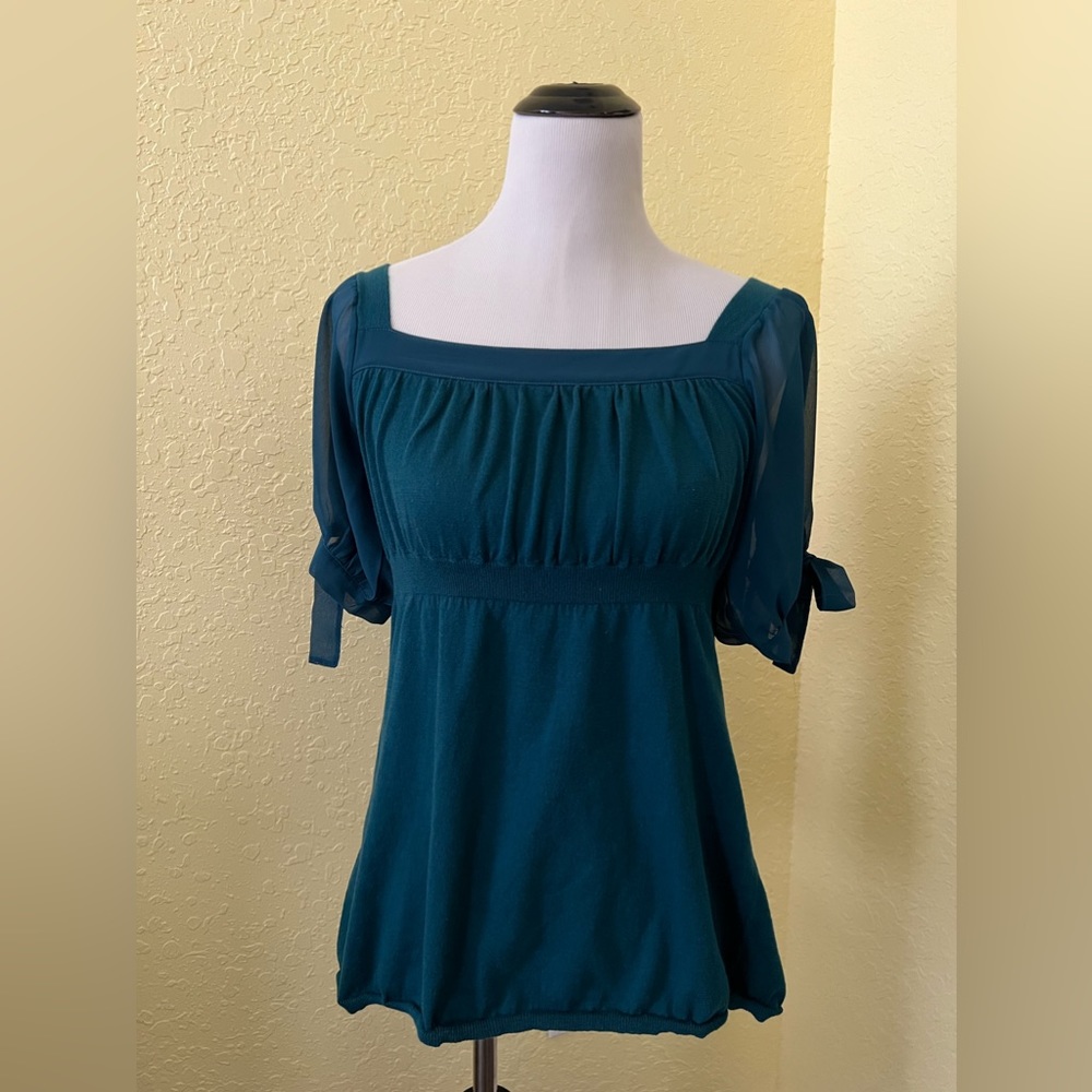 Moth Anthropologie brand top. Size Medium